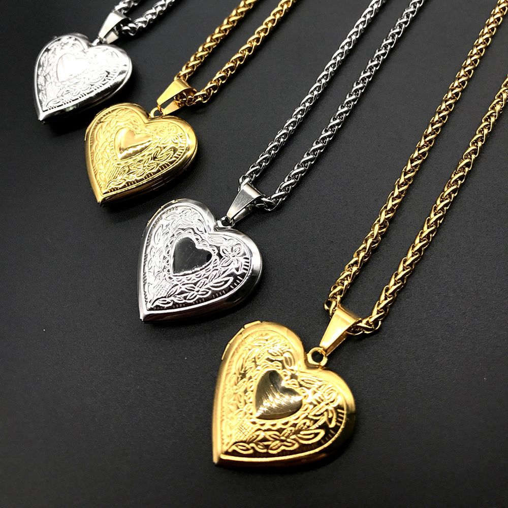 Heart Locket Necklace Photo - Mode Foto Medaillon Ketting Hartvormige Hanger