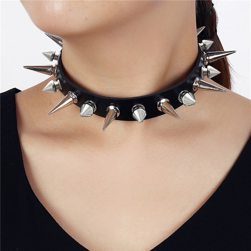 Punk Lange Spike Choker Kunstl - Goth Punk Spike Choker recensie en prijs